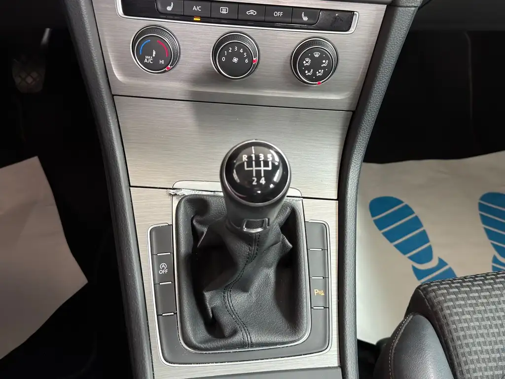 Volkswagen Golf VII 1.6 TDI | Navi | PDC | Massage | Tempom Bild 13