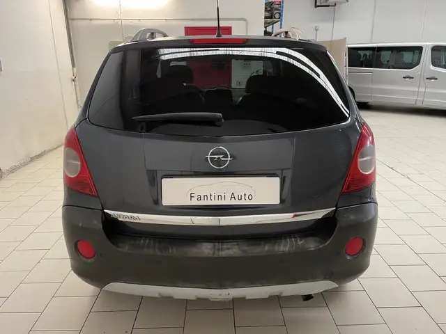 Opel Antara view 4