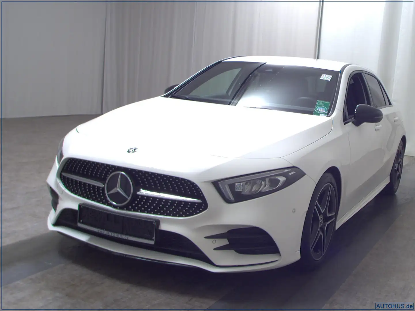 Mercedes-Benz A 180 d AMG-Line Night Navi LED MBUX Sound Blanc - 2