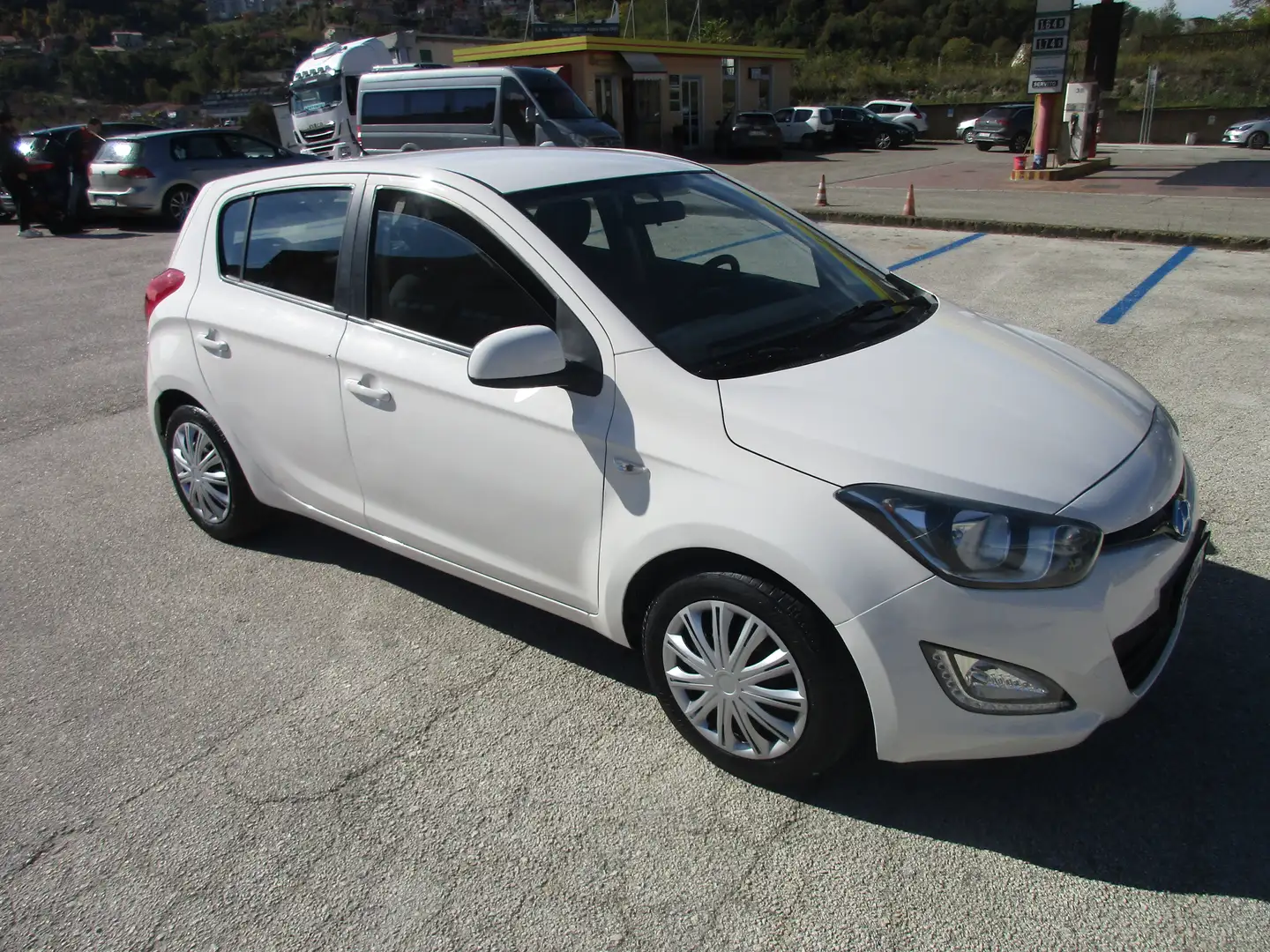 Hyundai i20 GPL 5p 1.2 bluedrive GARANTITA FULL OPTIONAL Blanc - 2
