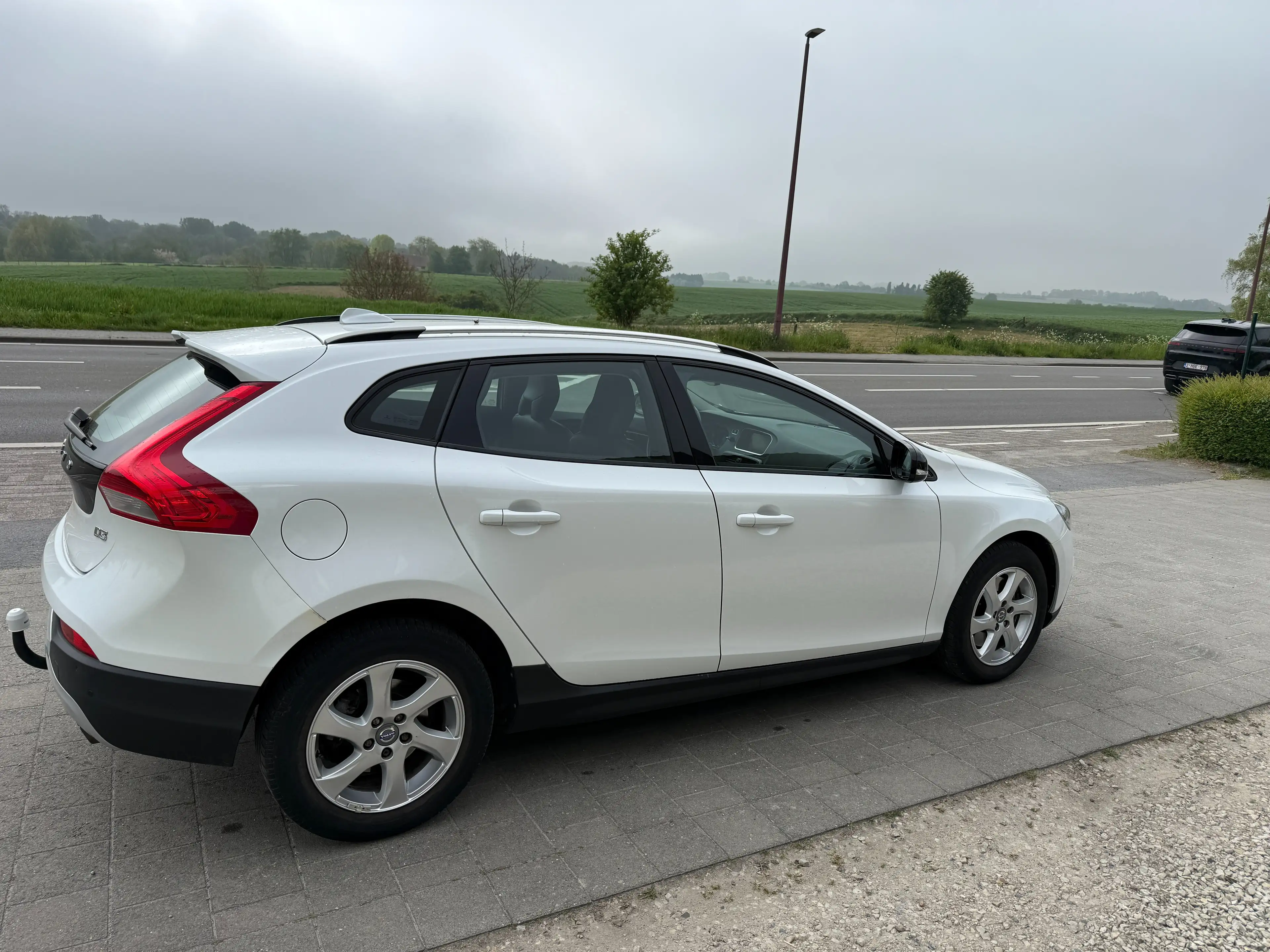 Volvo V40 Cross Country V40 Cross Country 2.0 D3 — photo 6
