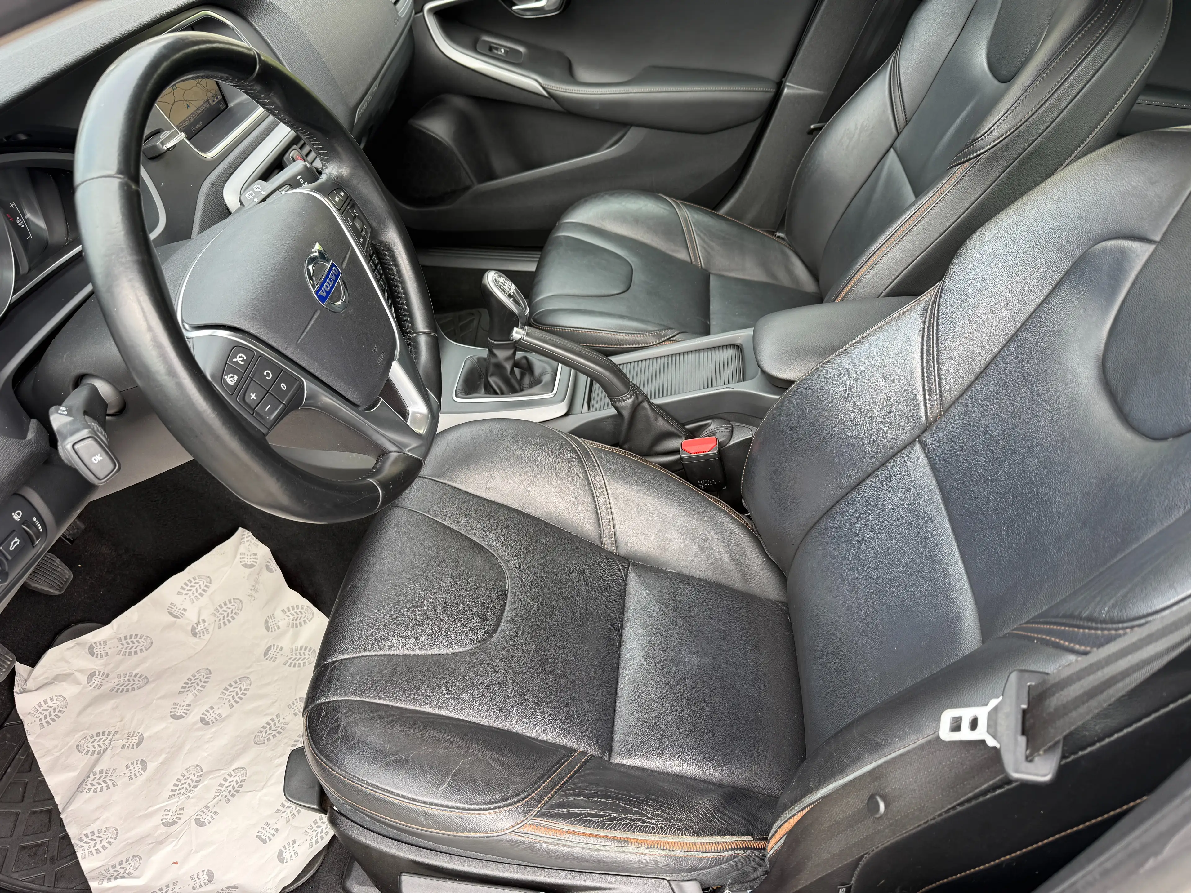 Volvo V40 Cross Country V40 Cross Country 2.0 D3 — photo 11