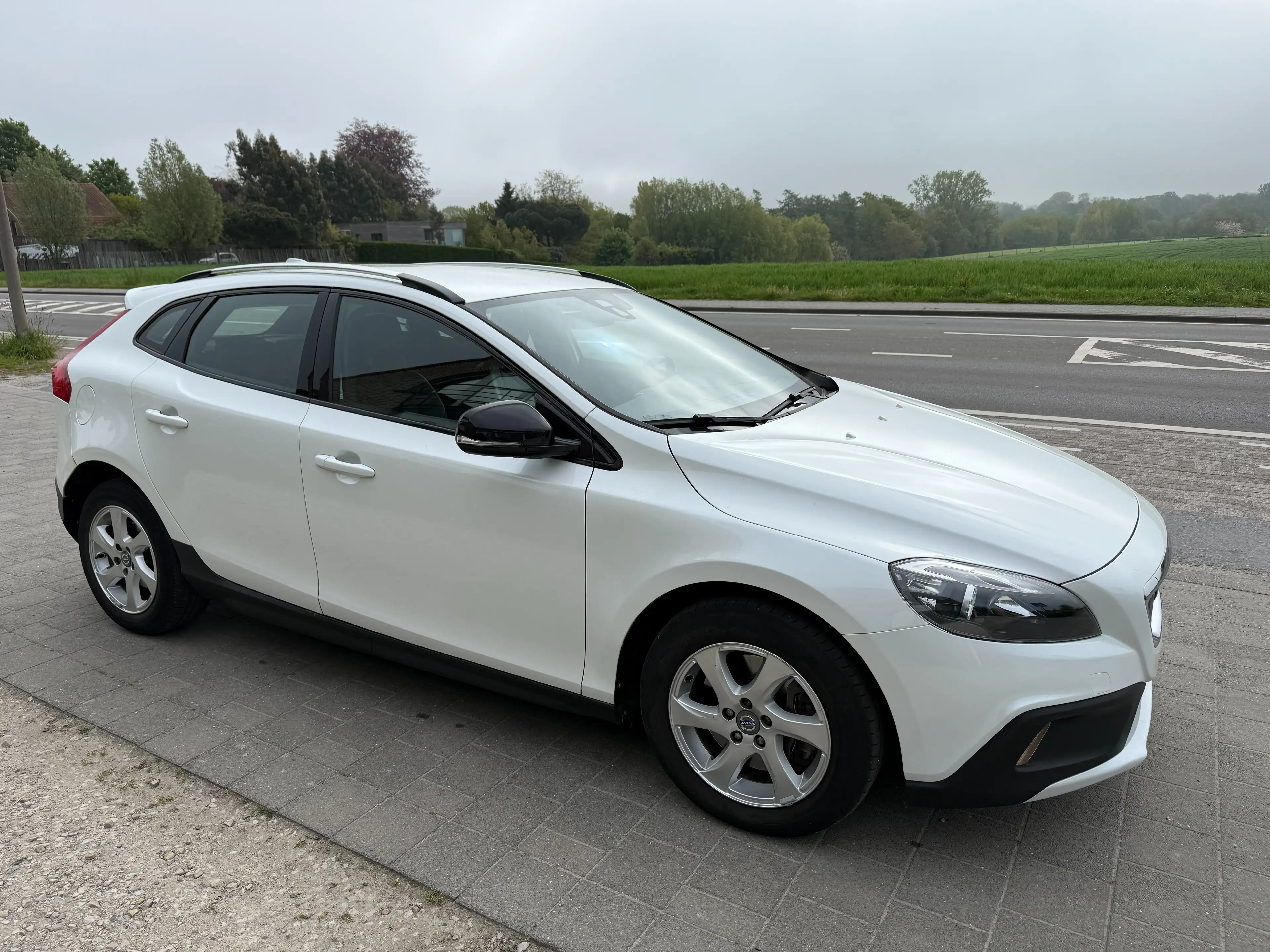 Volvo V40 Cross Country V40 Cross Country 2.0 D3 — photo 7