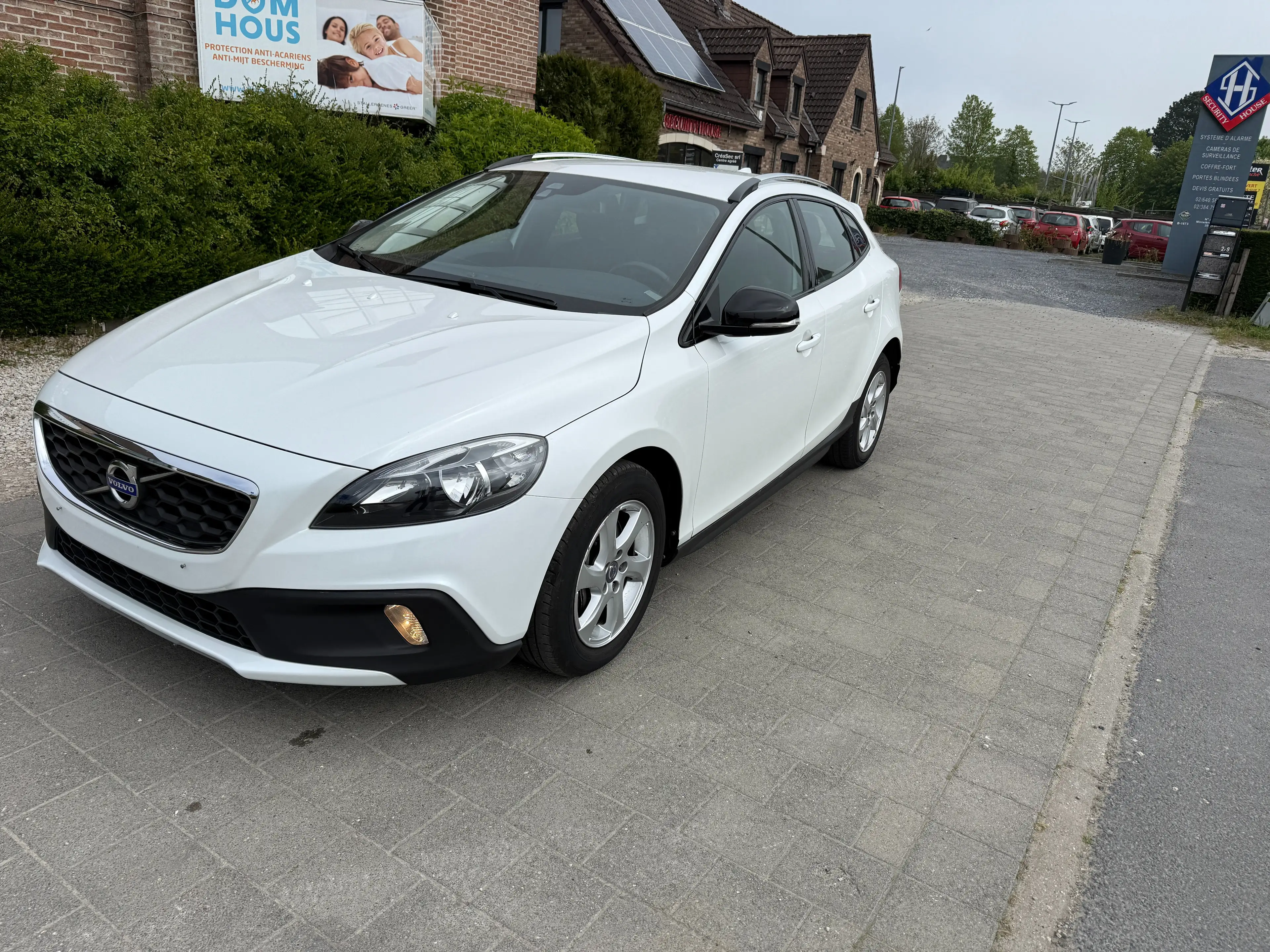 Volvo V40 Cross Country V40 Cross Country 2.0 D3 — photo 2