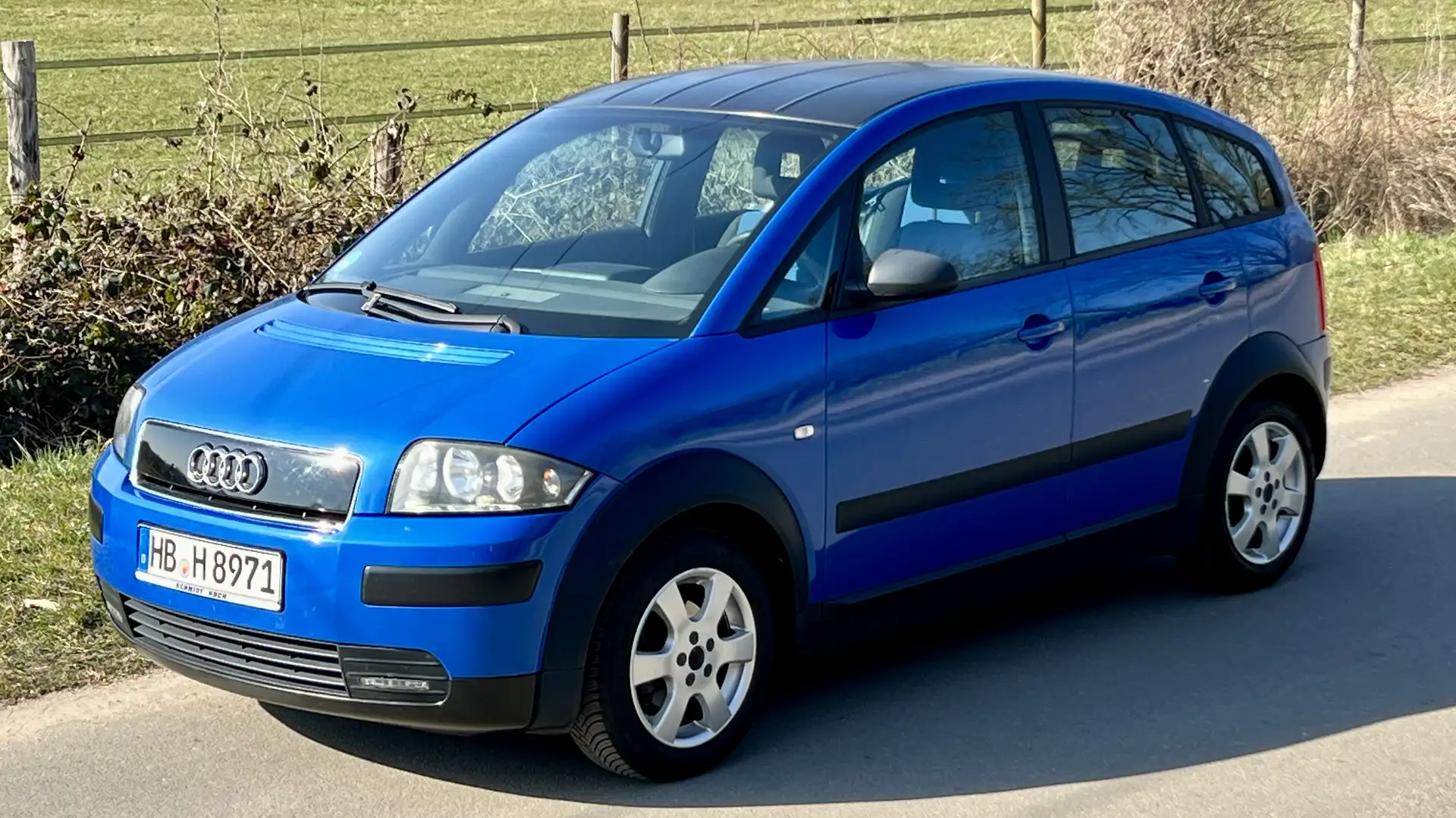 Audi A2 1.4 Blau - 1