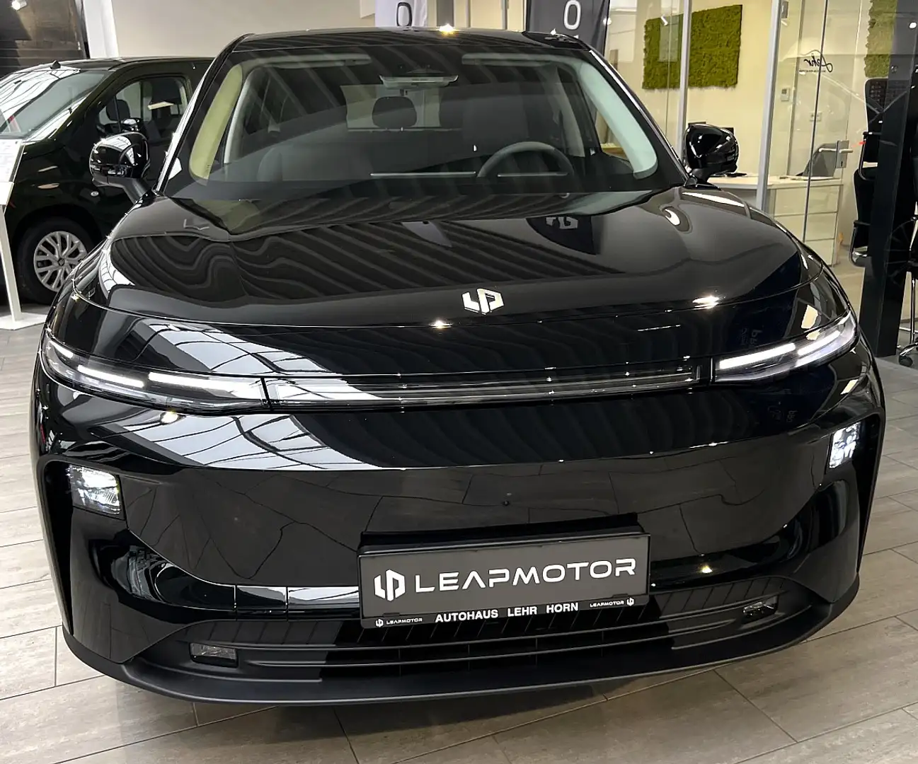 Leapmotor B10 Design Pro Max Schwarz - 2