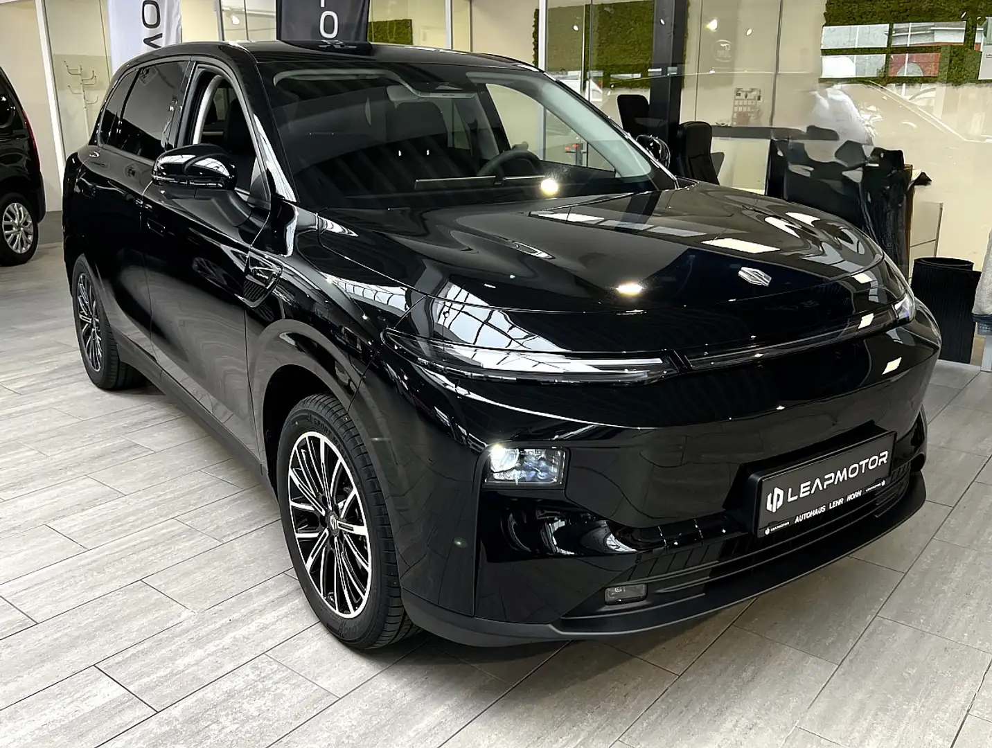 Leapmotor B10 Design Pro Max Schwarz - 1