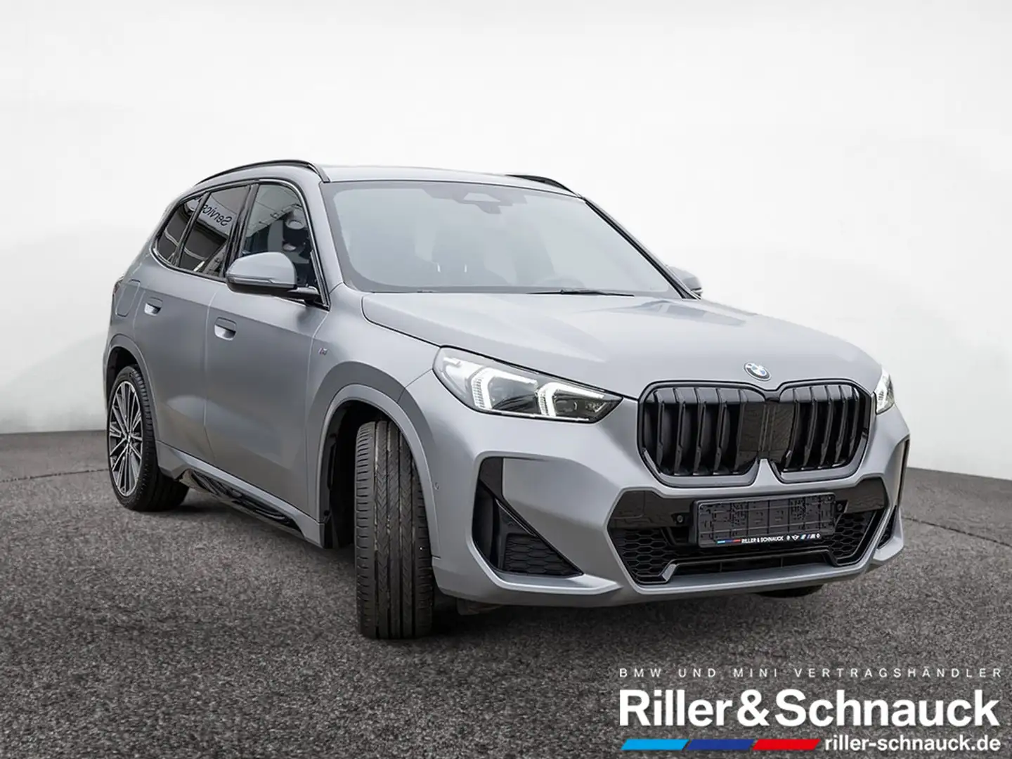 BMW X1 xDrive 23d M-Sport KAMERA NAVI AHK ACC LED Grau - 2