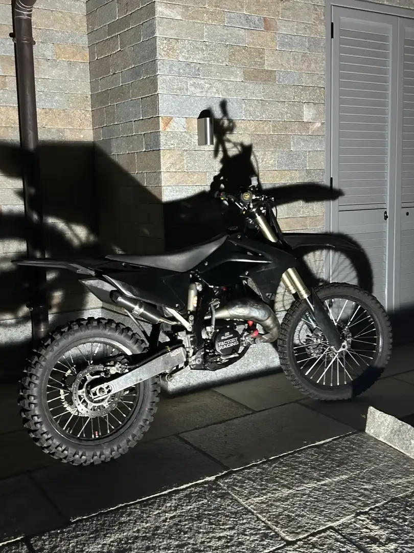 Suzuki RM 125 targato e depotenziato a libretto - 1