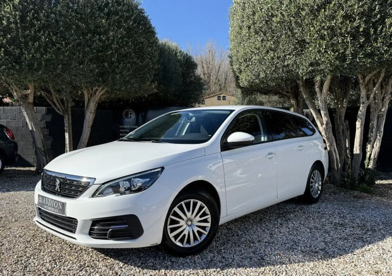Peugeot 308 1.6 BLUEHDI 100CH S&S ACTIVE Blanc - 1
