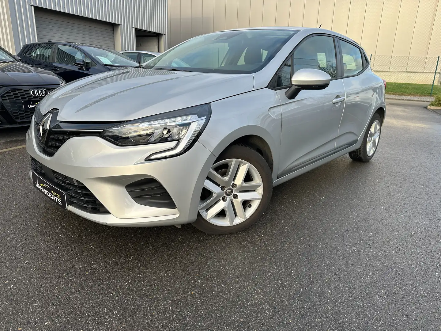 Renault Clio TCe 91 pk INTENS, CARPLAY / CRUISE CONTROL/ NAVI Argent - 1