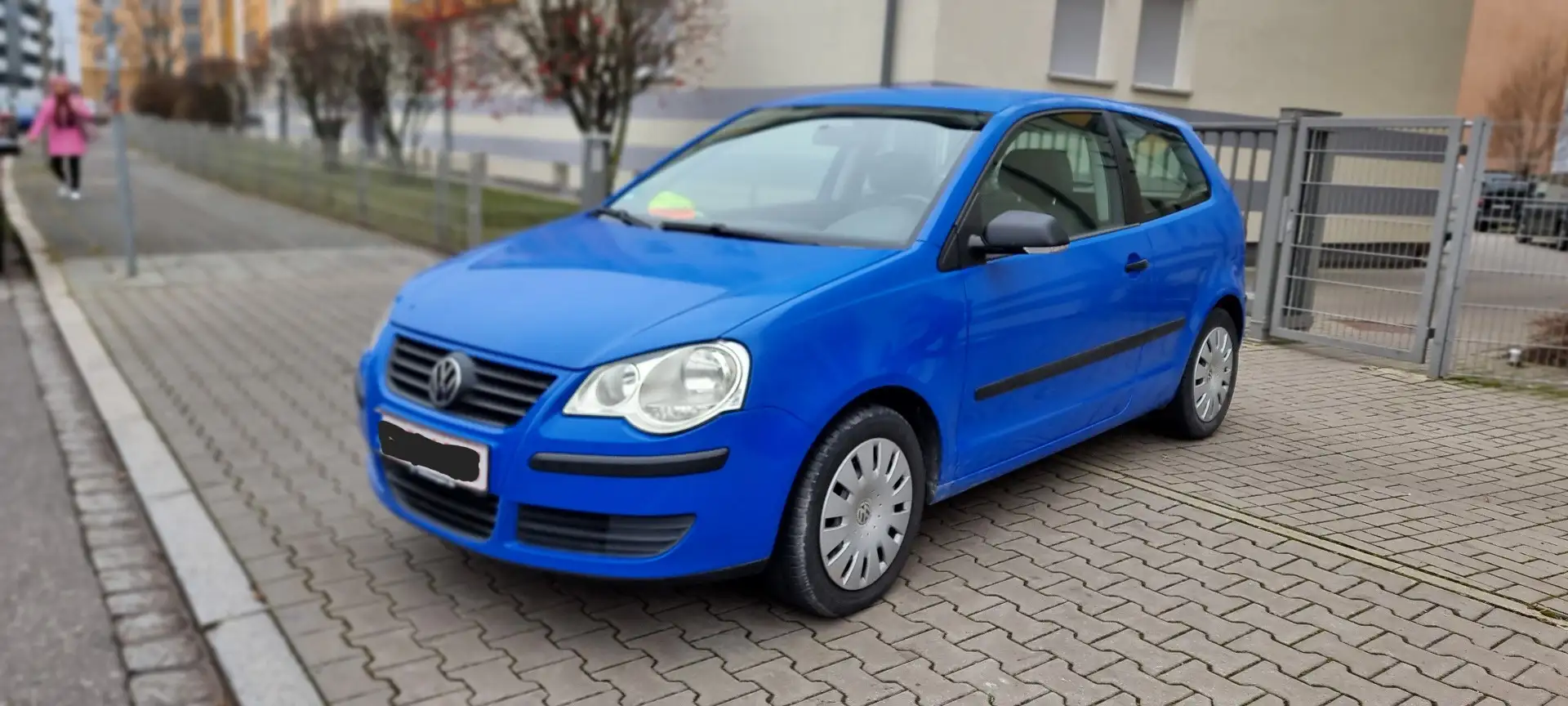 Volkswagen Polo Trendline Neu Tüv 12-2027 Blau - 1