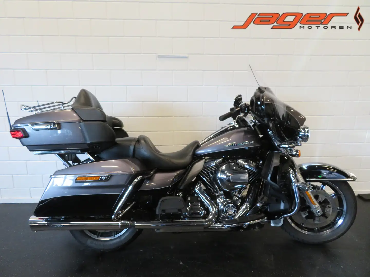 Harley-Davidson Electra Glide FLHTK ULTRA 103 TOP!! Zwart - 1