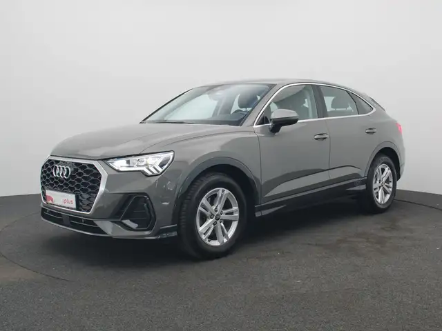 Audi Q3 view 2