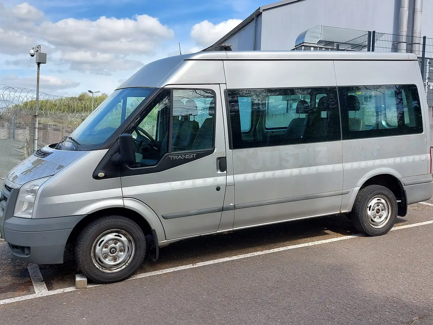 Ford Transit FT 300 M - 2