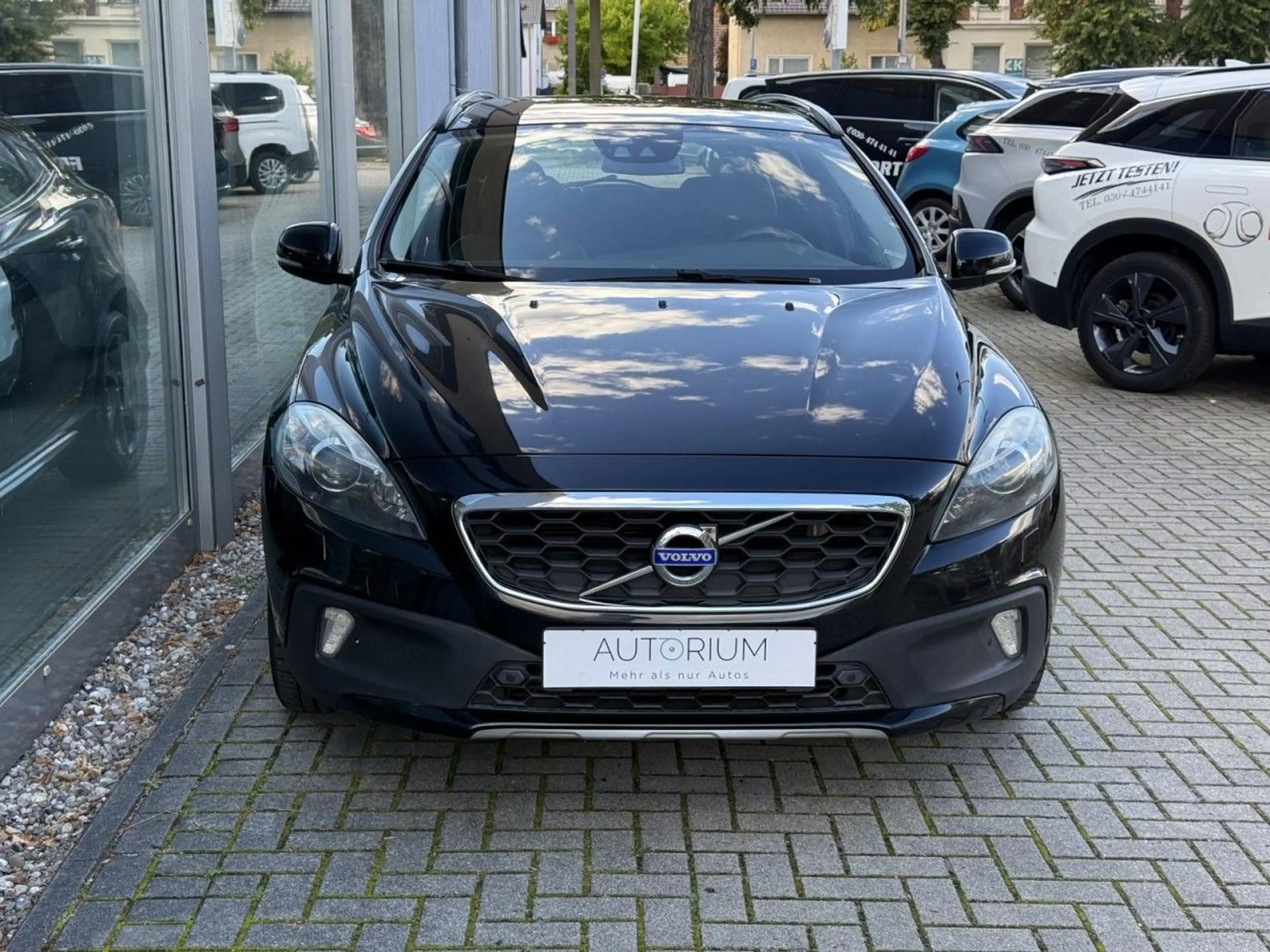 Volvo V40 Cross Country Momentum KAM SZHZG TEMP LM FEL — photo 2