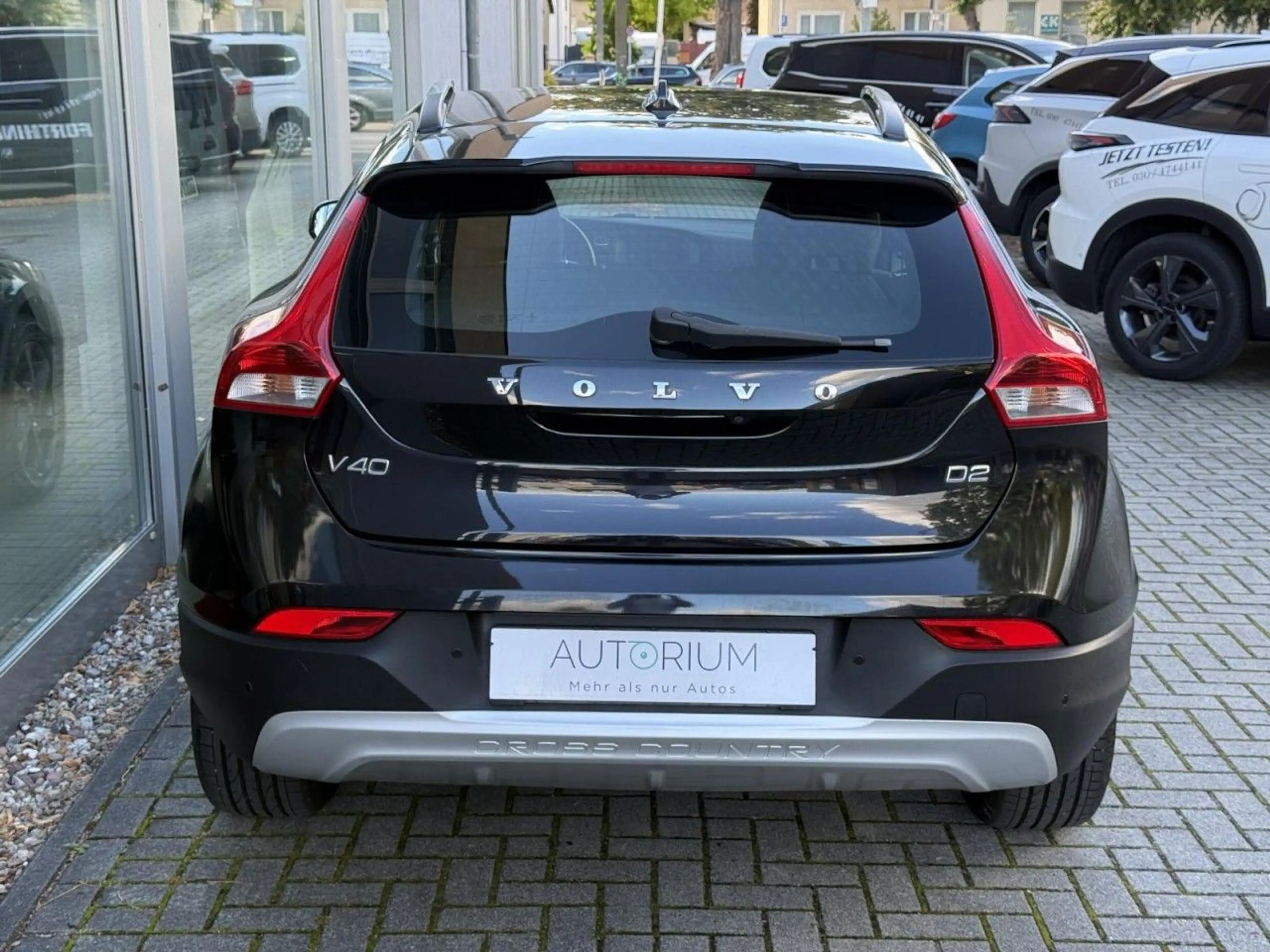 Volvo V40 Cross Country Momentum KAM SZHZG TEMP LM FEL — photo 5