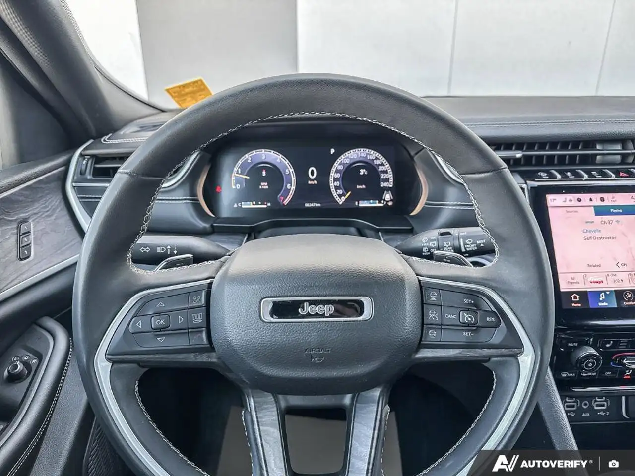 Jeep Grand Cherokee снимка Jeep Grand Cherokee