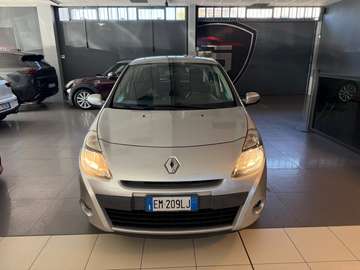 Clio III 2009 5p 1.5 dci Yahoo c/radio 75cv