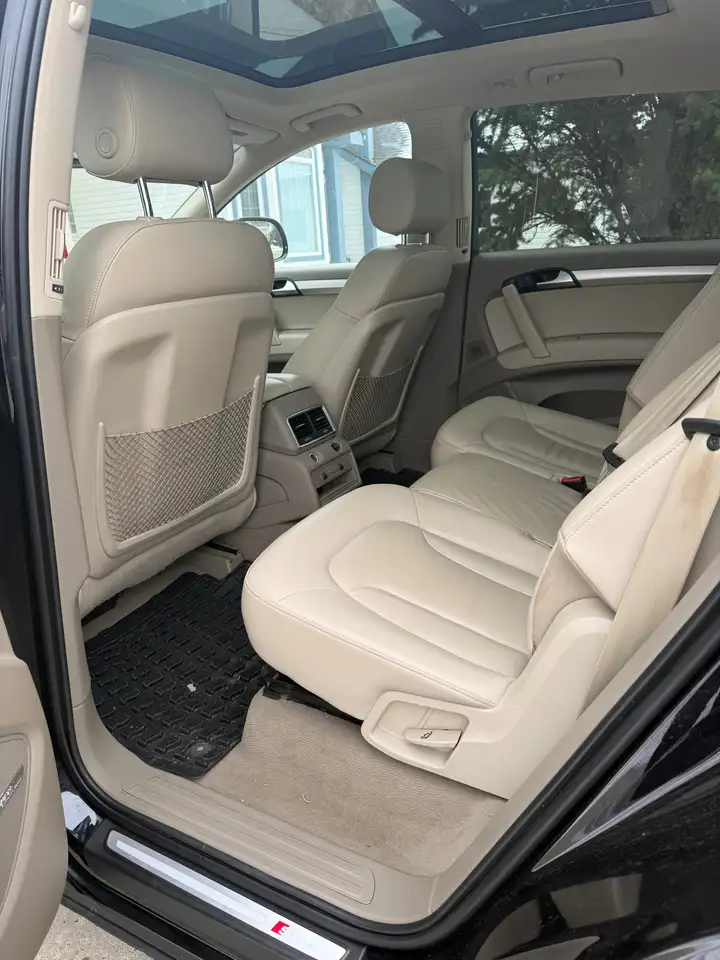 Audi Q7 снимка Audi Q7