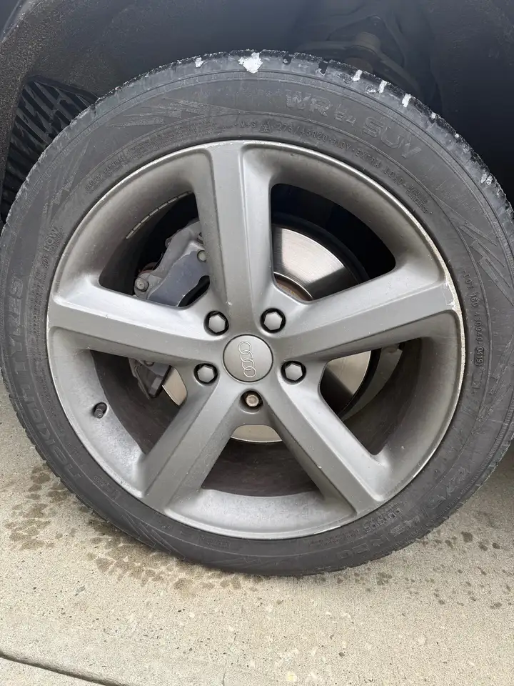 Audi Q7 снимка Audi Q7