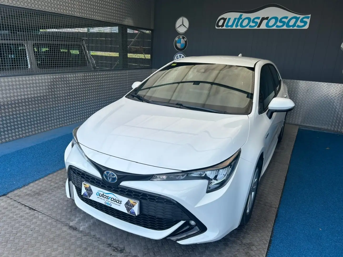 Toyota Corolla 125H Active Tech Blanco - 1