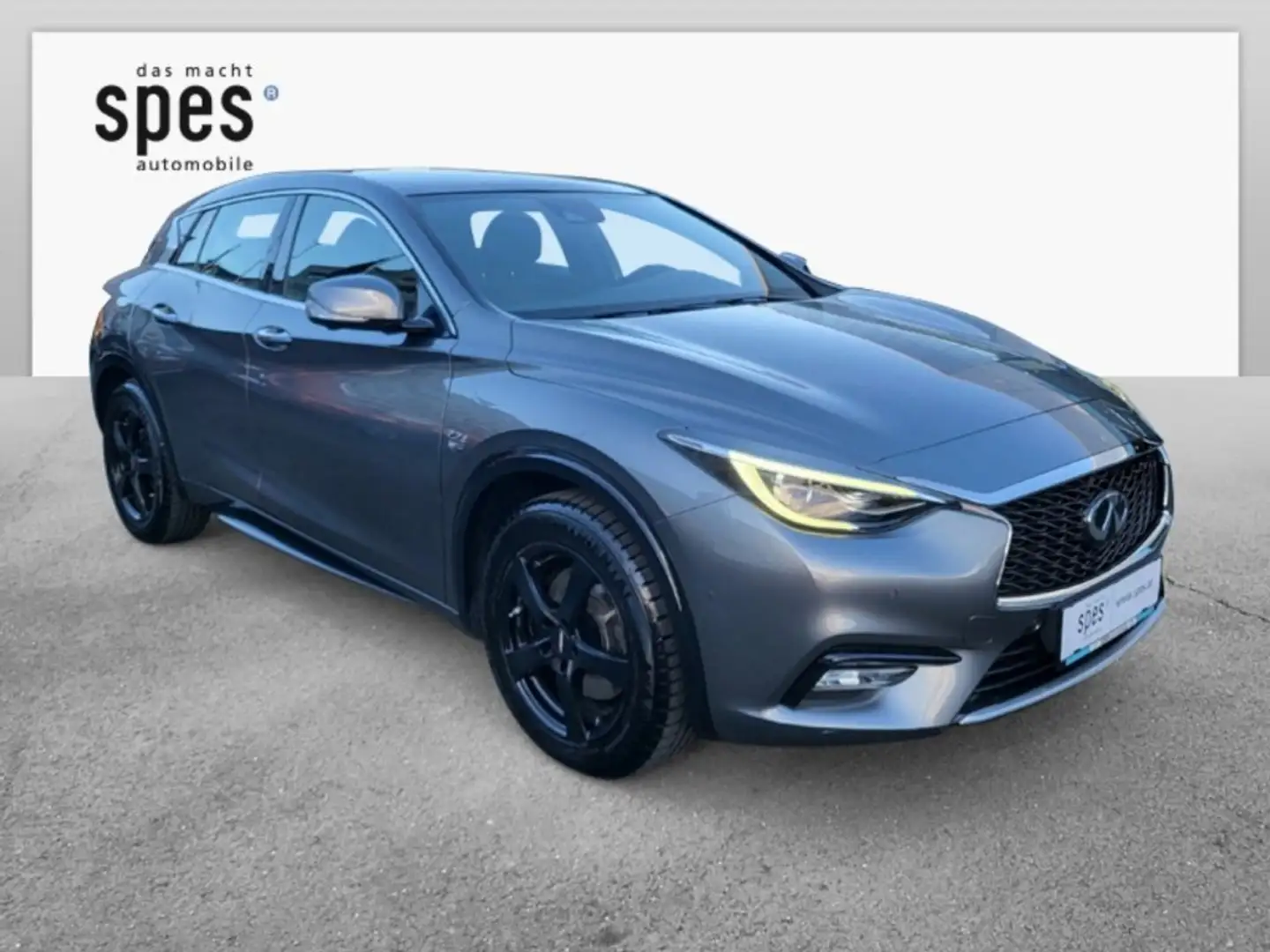 Infiniti Q30 2.2d Premium Tech Automatik Сірий - 1