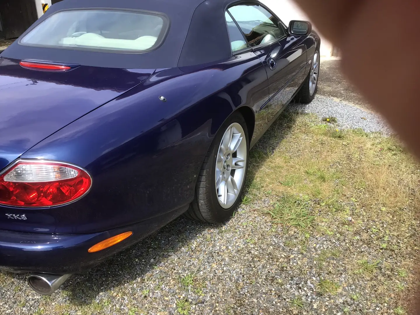 Jaguar XK8 Cabriolet Mavi - 2
