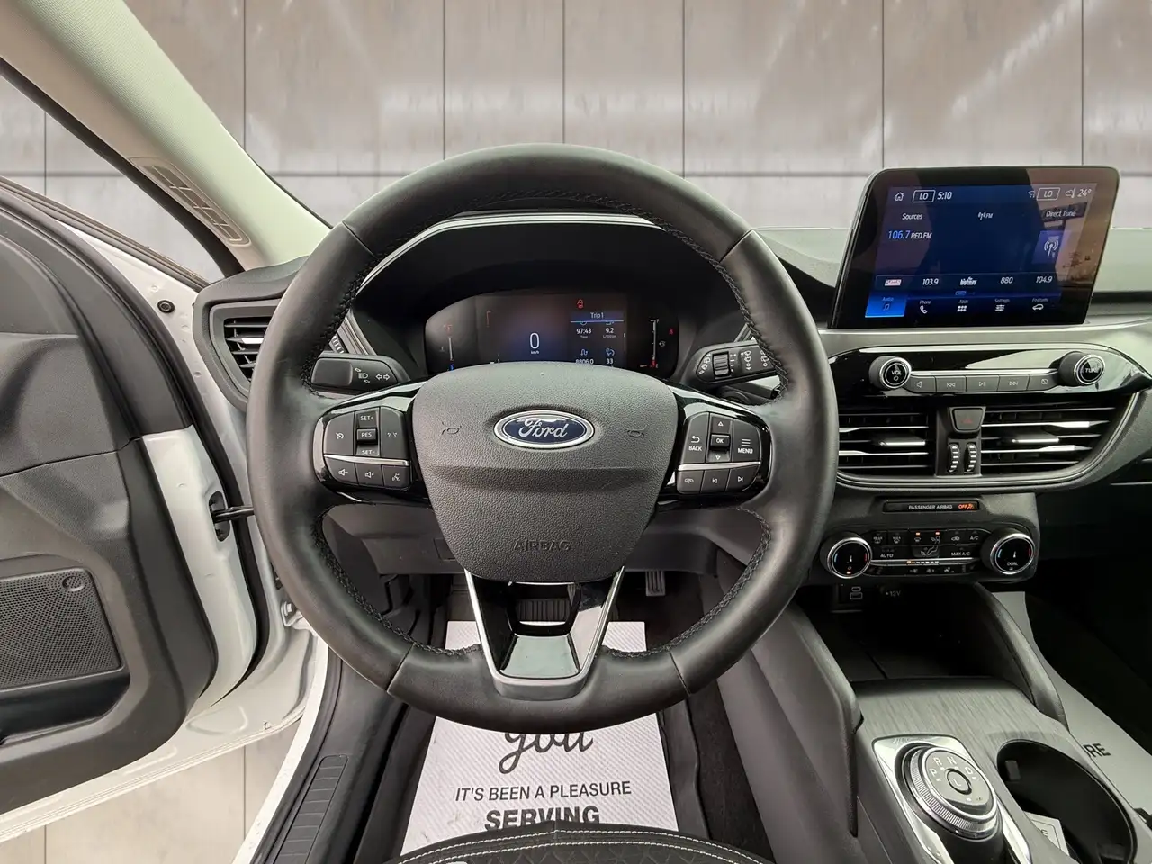 Ford Escape снимка Ford Escape