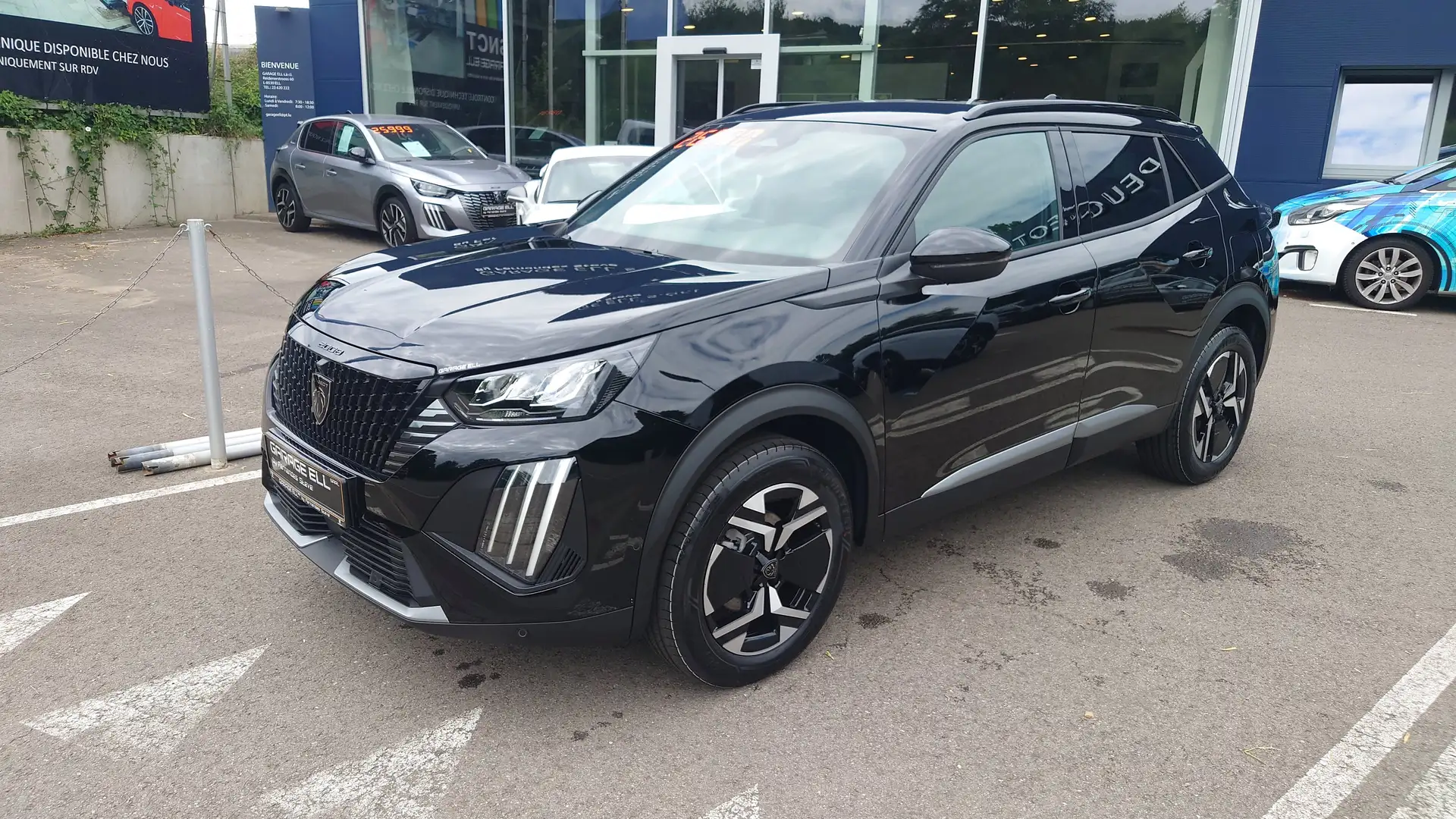 Peugeot 2008 Allure Noir - 1