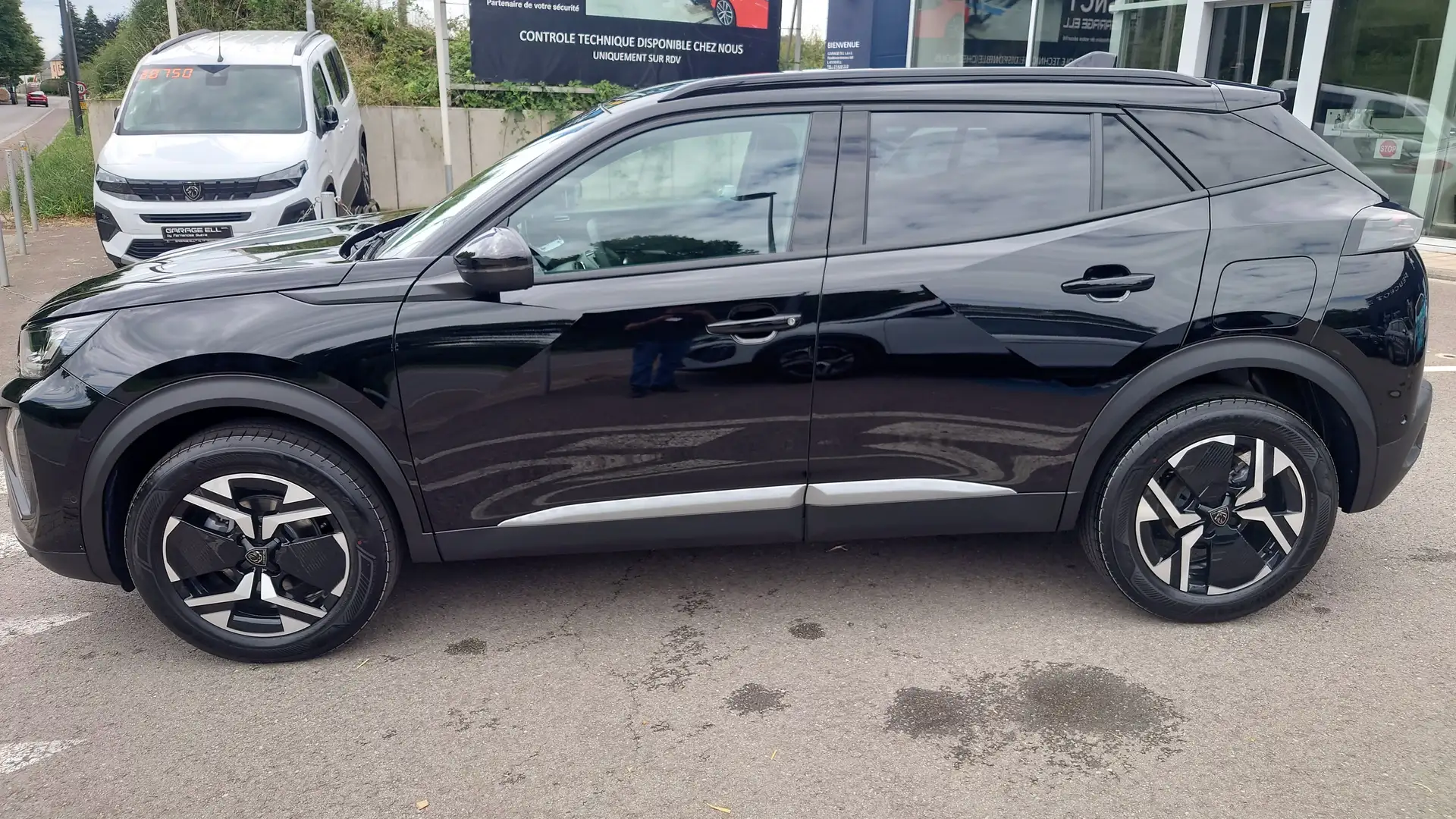Peugeot 2008 Allure Noir - 2
