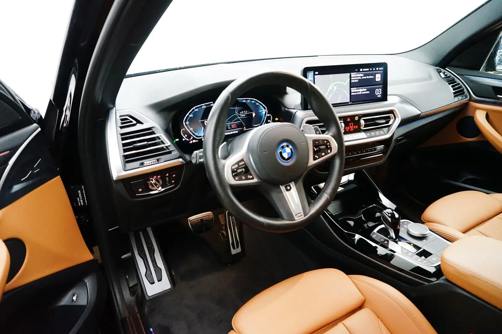 BMW X3 xDrive30e [M Sport, LC Prof., LED, 19" LMR, RFK] Negru - 2