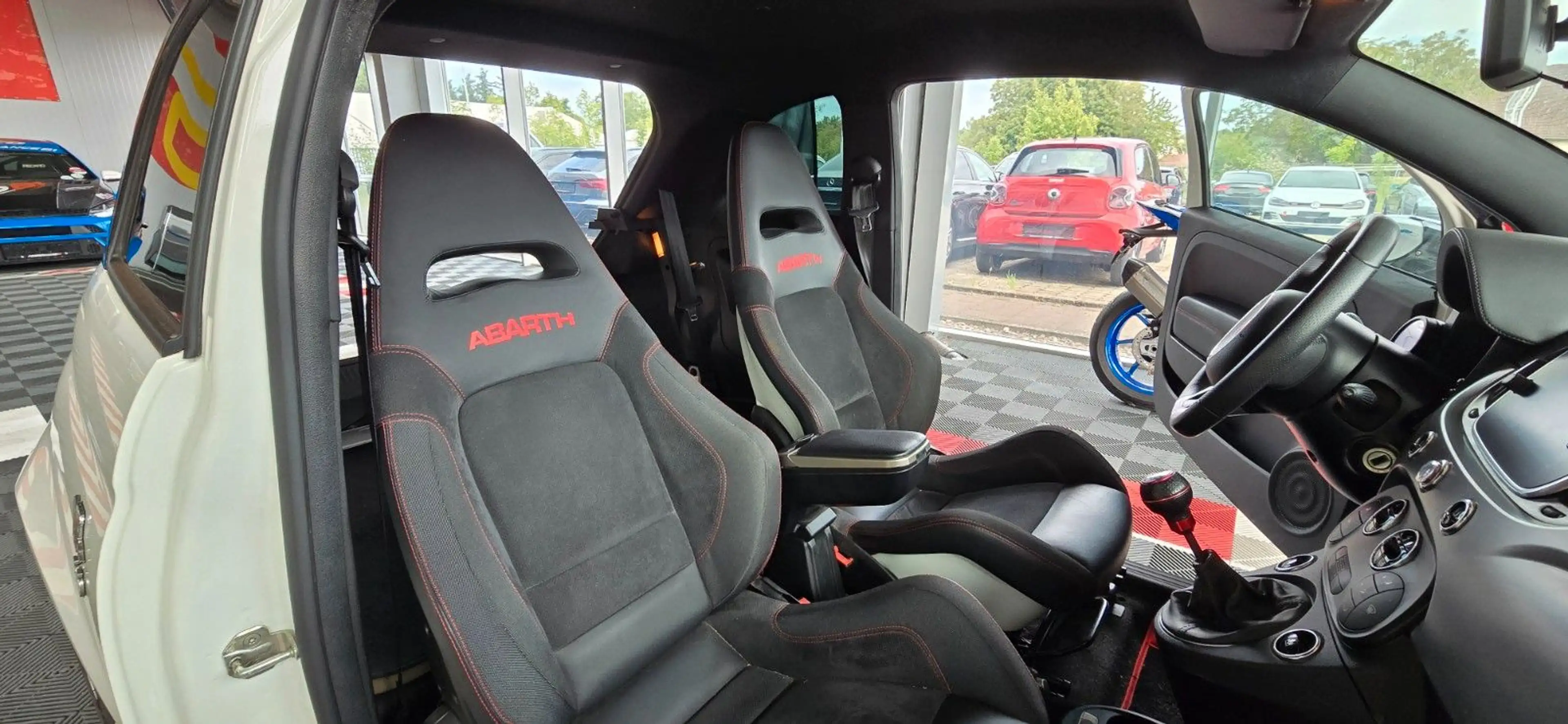 Abarth 500 595 Pista/ Indivuallumbau — photo 9