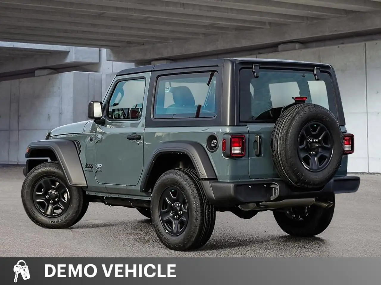 Jeep Wrangler снимка Jeep Wrangler