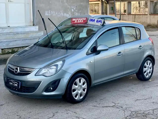 Opel Corsa Corsa 1.2 GPL DELLA CASA