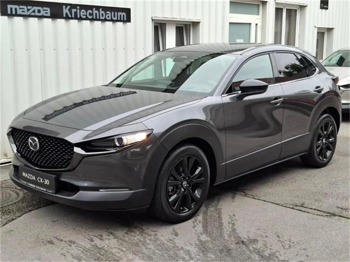 Mazda CX-30 e-Skyactive G140 Nagisa Aut. Gris - 1