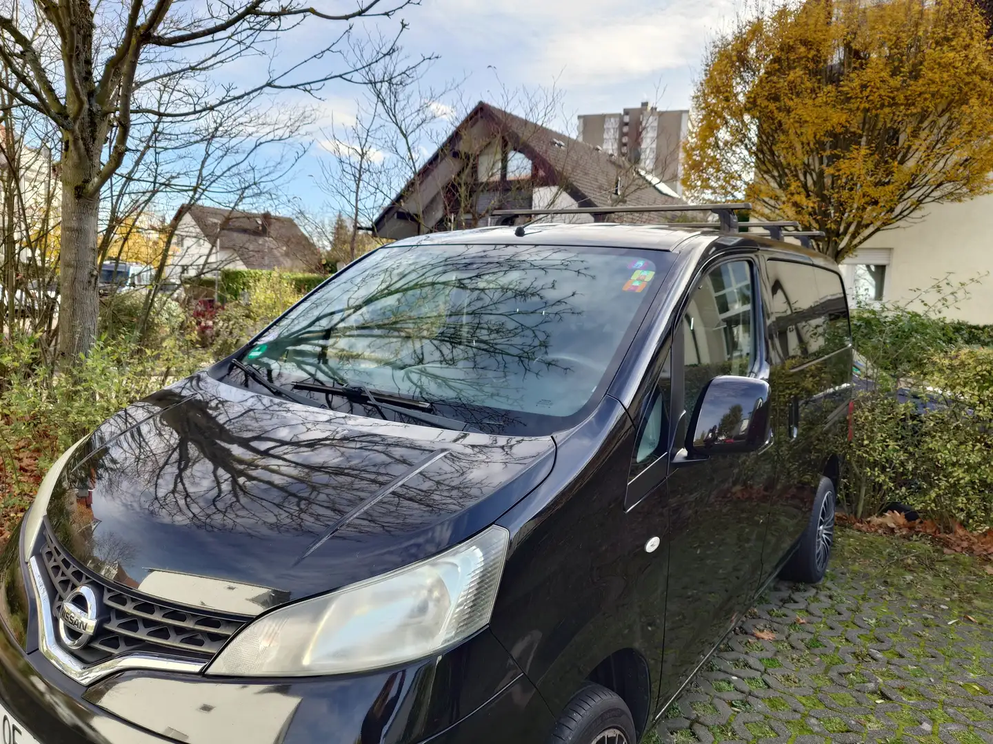Nissan Evalia NV200 Evalia 1.6 Tekna Schwarz - 1