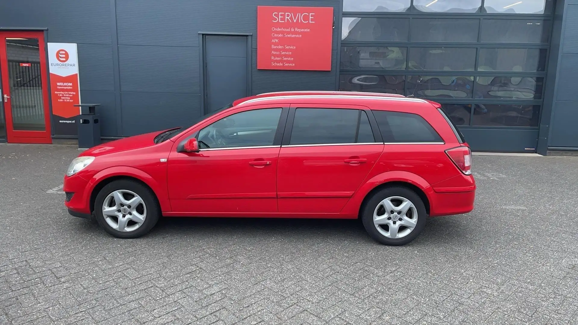 Opel Astra Wagon 1.6 Business/TREKHAAK Rood - 2