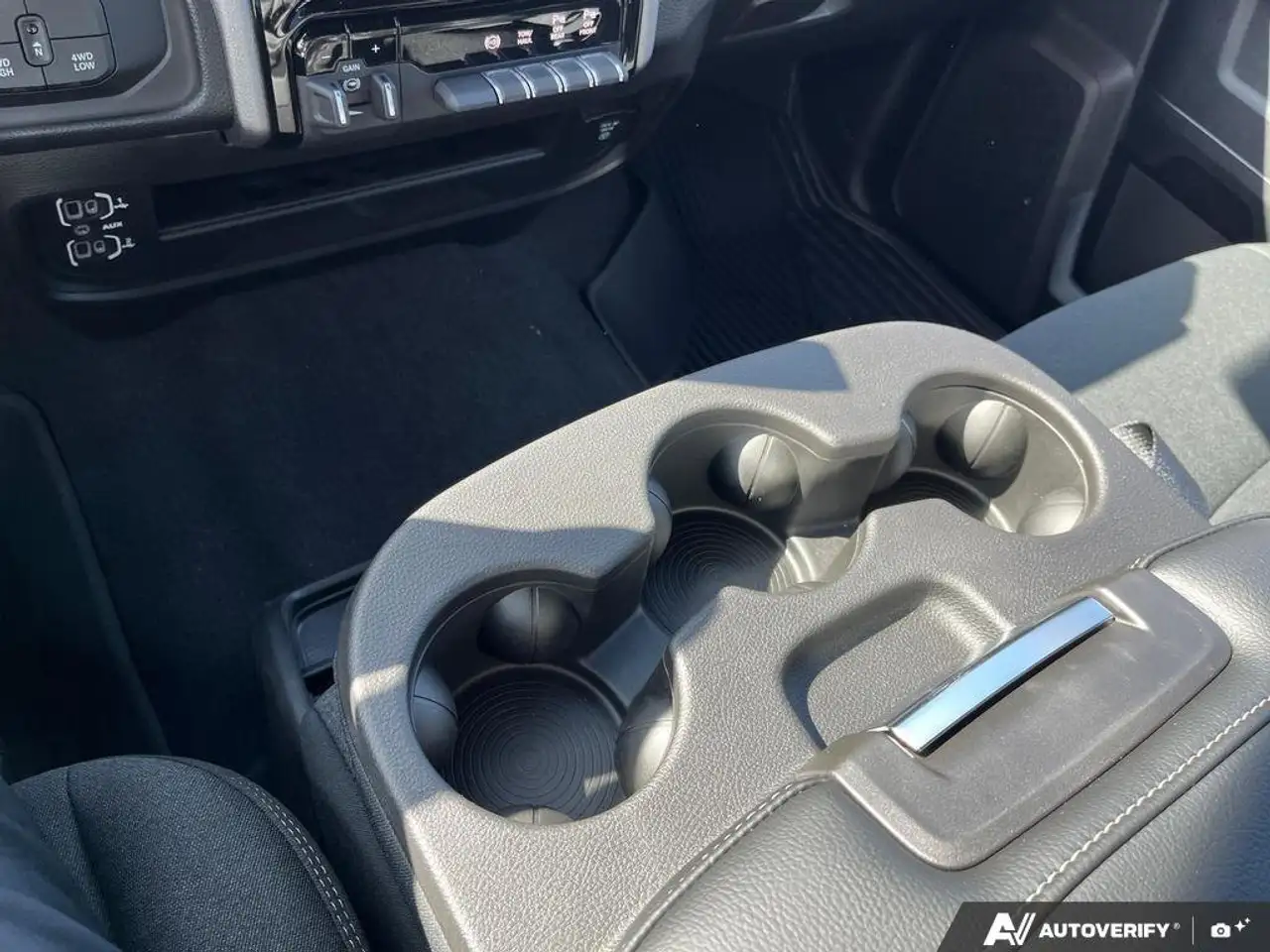 RAM 3500 снимка RAM 3500