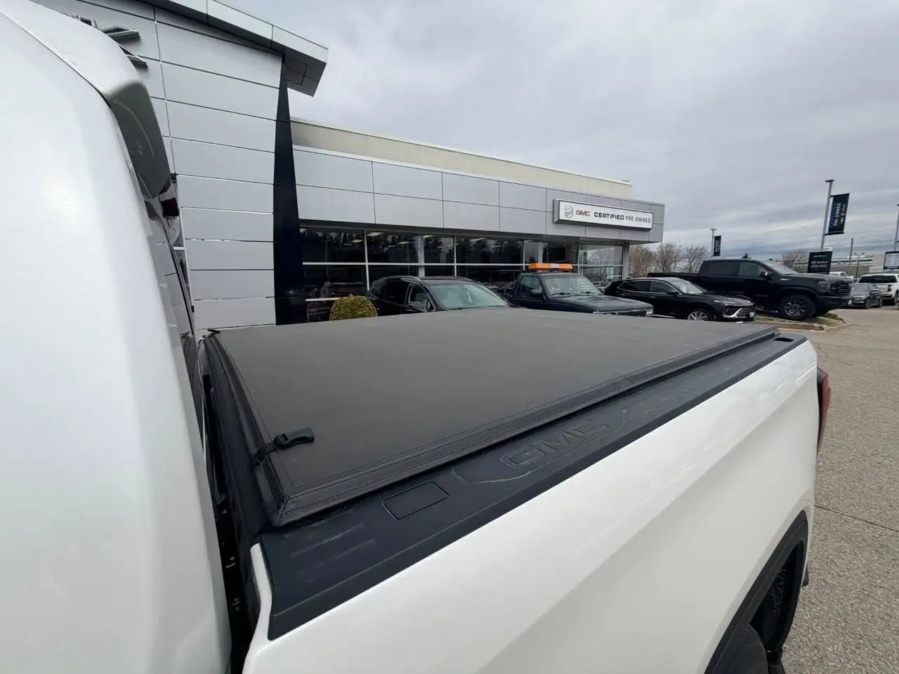 GMC Sierra 1500 снимка GMC Sierra 1500