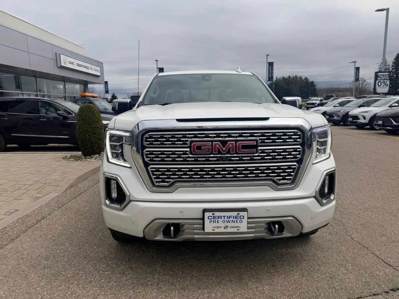 GMC Sierra 1500 снимка GMC Sierra 1500