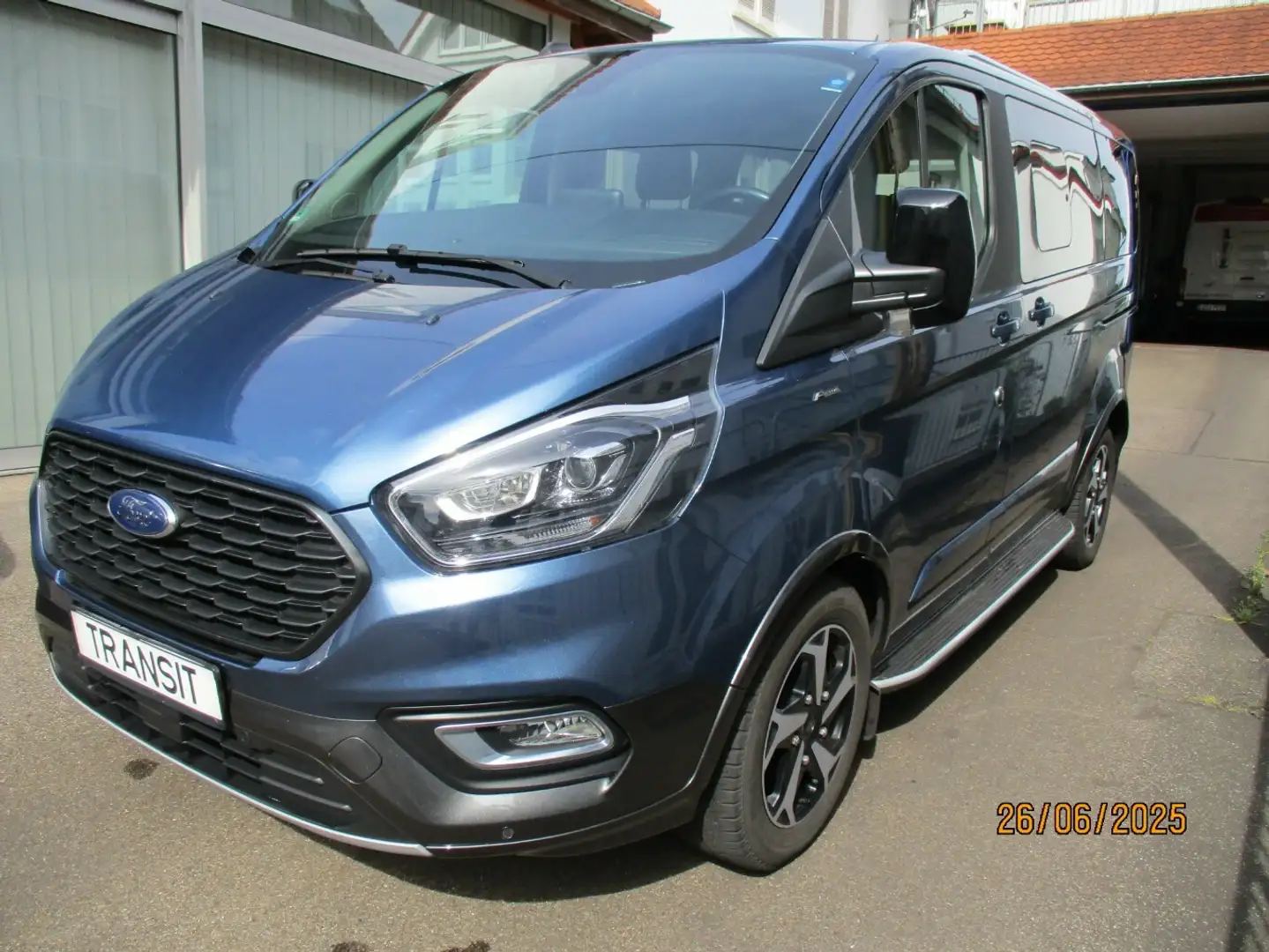 Ford Tourneo Custom 320 L1 Tourneo Titanium X/Active Blau - 1