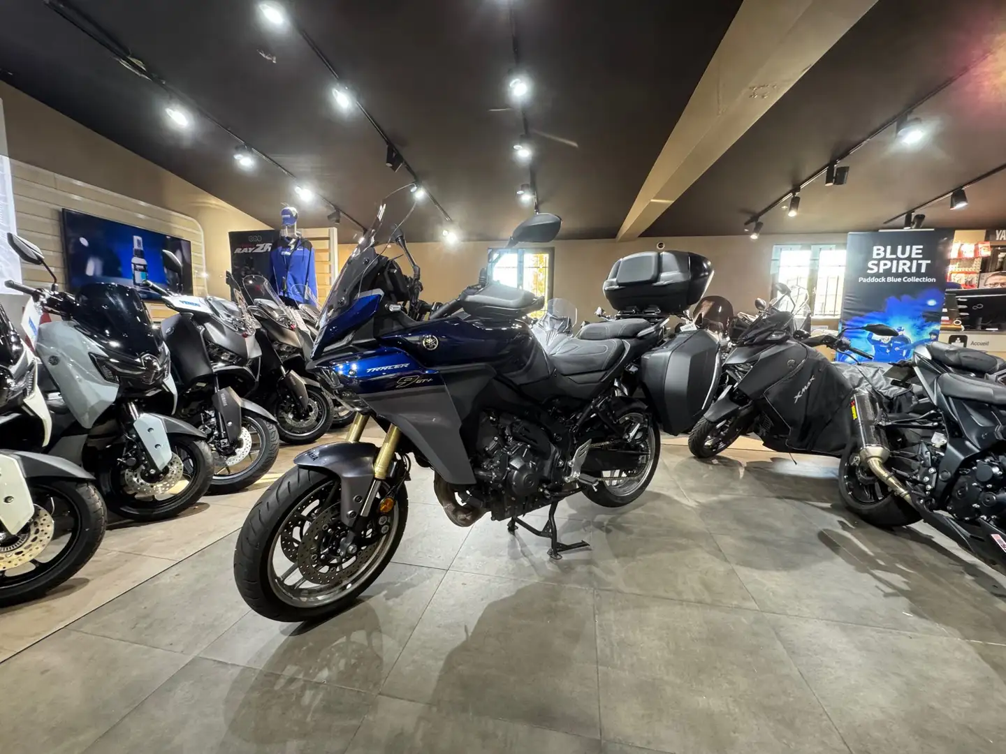 Yamaha Tracer 9 GT Grau - 2