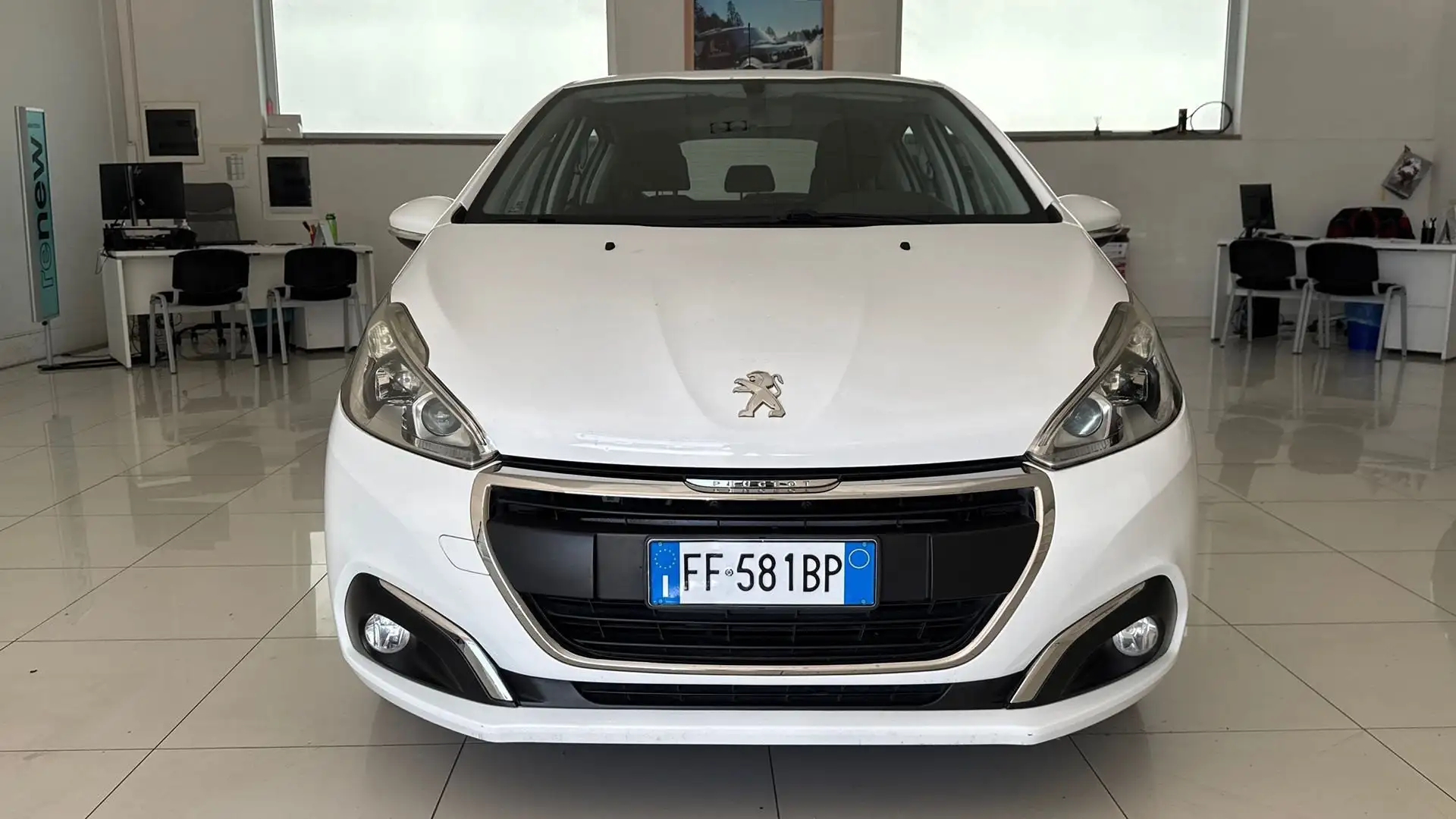 Peugeot 208 5P 1.2 PURETECH ACTIVE 82CV Bianco - 2