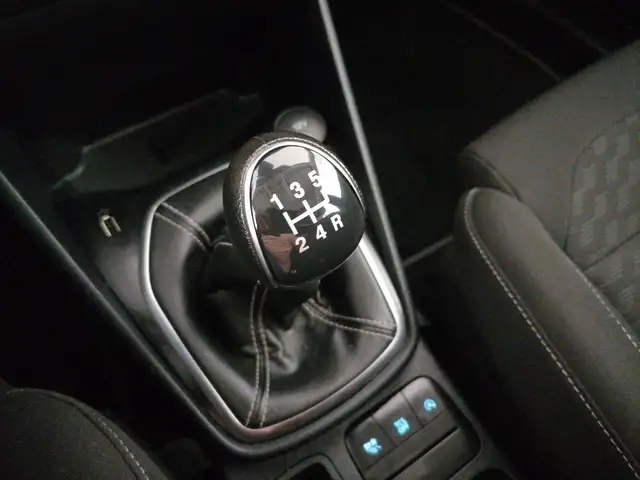 Ford Fiesta view 13