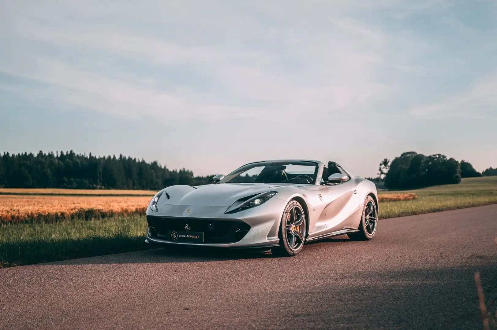 Ferrari 812 6.5 V12 GTS DCT F1 Srebrny - 1