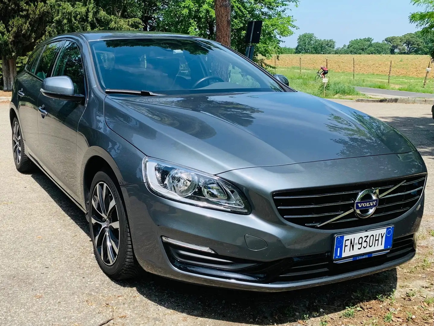 Volvo V60 V60 I 20142.0 d2 Dynamic Edition Grigio - 2