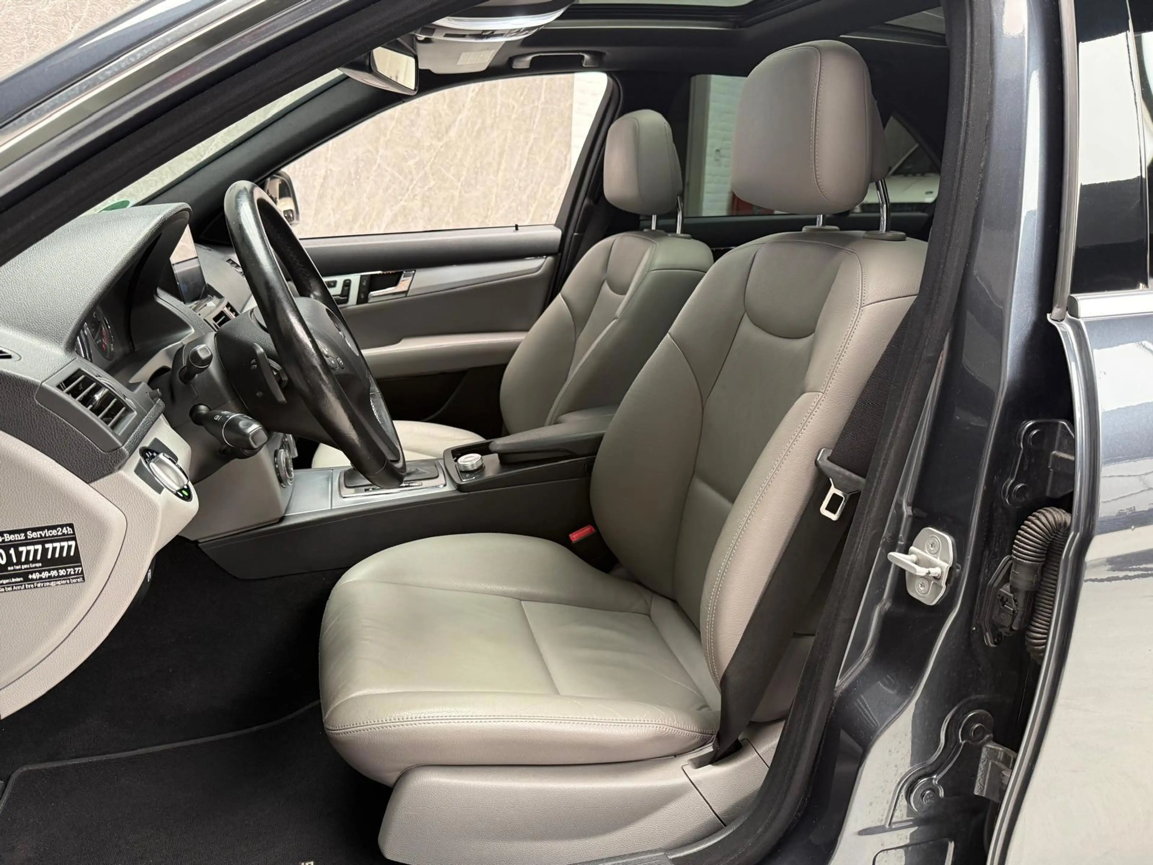 Mercedes-Benz C 350 272 PK / Panorama / APK — photo 12