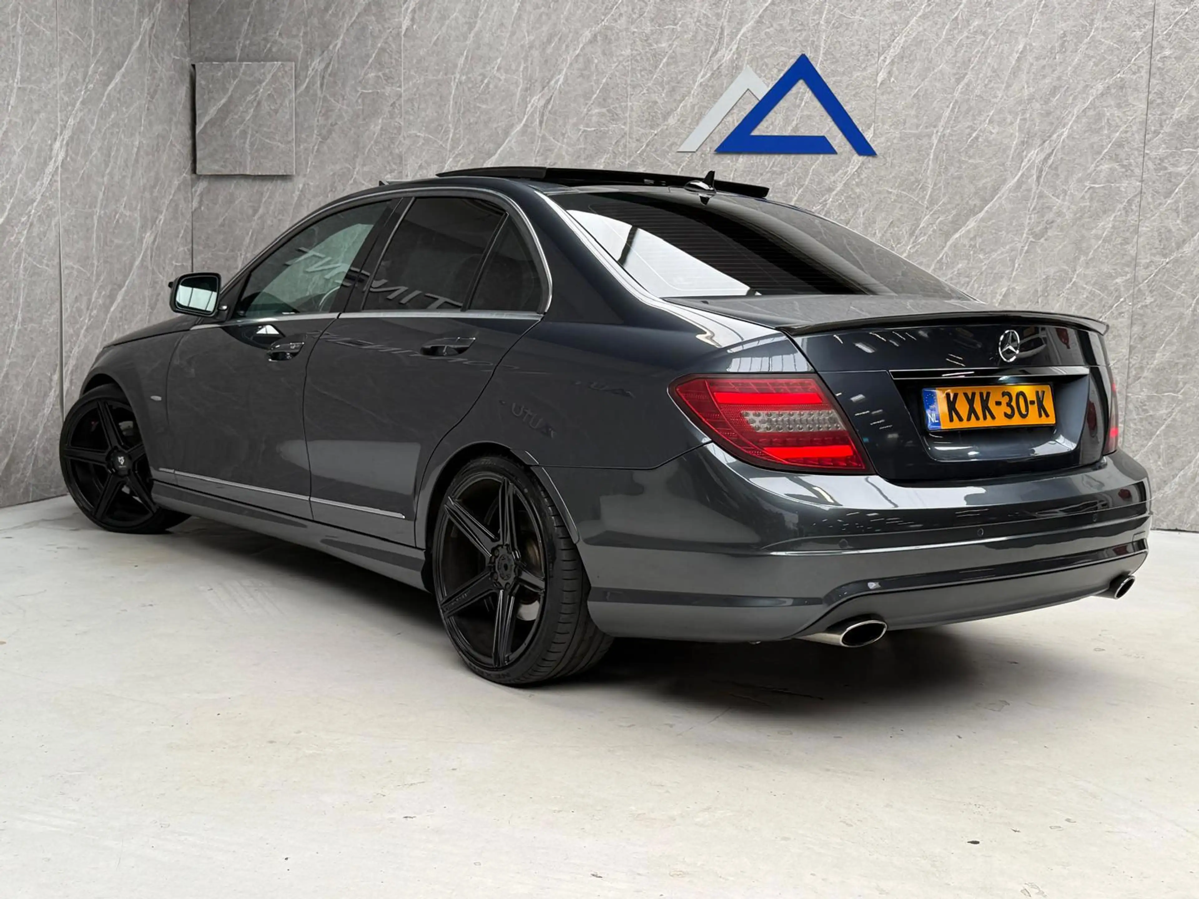 Mercedes-Benz C 350 272 PK / Panorama / APK — photo 2
