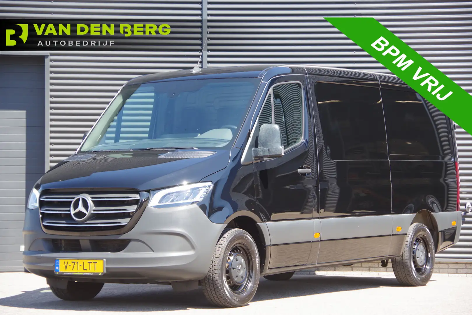 Mercedes-Benz Sprinter 317 1.9 CDI L2H1 AUT. LED, MBUX 10'', 3.5T TREKHAA Zwart - 1